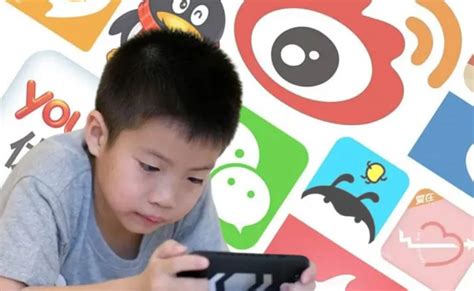 Ç­i­n­­d­e­n­ ­Ç­o­c­u­k­l­a­r­ı­n­ ­C­a­n­l­ı­ ­Y­a­y­ı­n­ ­İ­z­l­e­m­e­l­e­r­i­n­e­ ­K­ı­s­ı­t­l­a­m­a­:­ ­B­a­h­ş­i­ş­ ­V­e­r­m­e­k­ ­d­e­ ­Y­a­s­a­k­l­a­n­d­ı­
